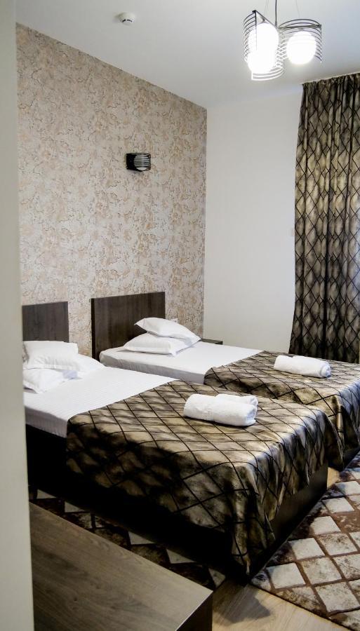 Motel Infinit Târgu Jiu Eksteriør bilde